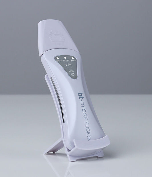 White electronic device labeled 'bt micro fusion' on a gray background